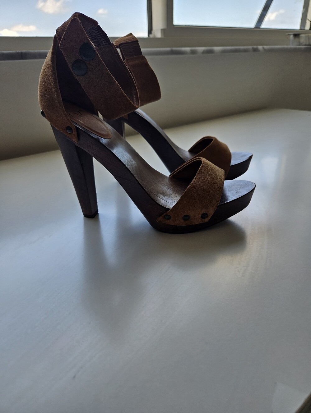 DVF Suede Caramel Wooden High Heel Ankle Strap Sandals - Picture 5 of 14